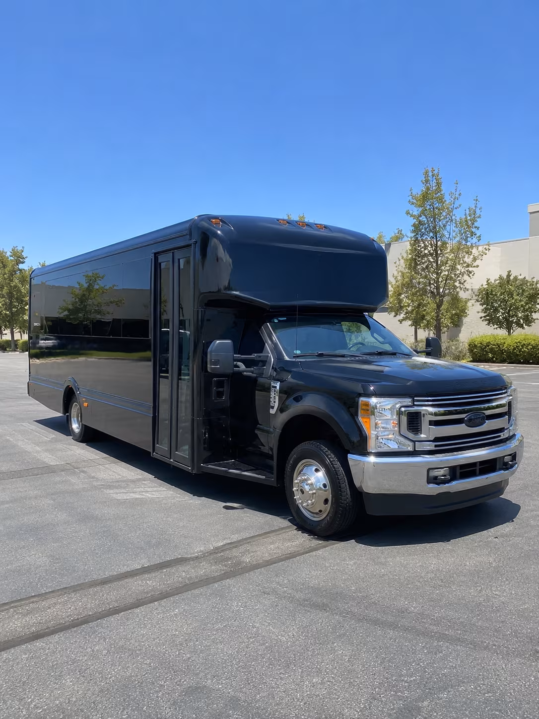 Glendale Winery Tour & Pub Crawl Transportation