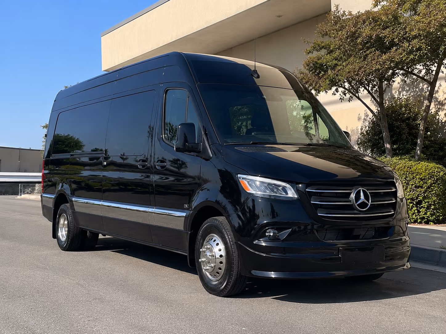Los Angeles Corporate Transportation onboard seating
