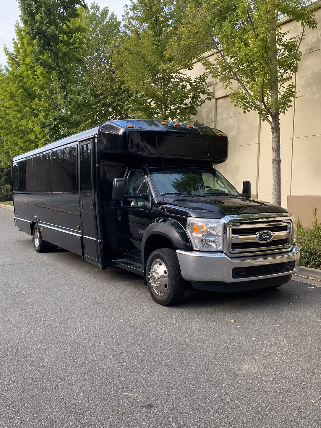 Los Angeles Prom & Homecoming Transportation party bus exterior