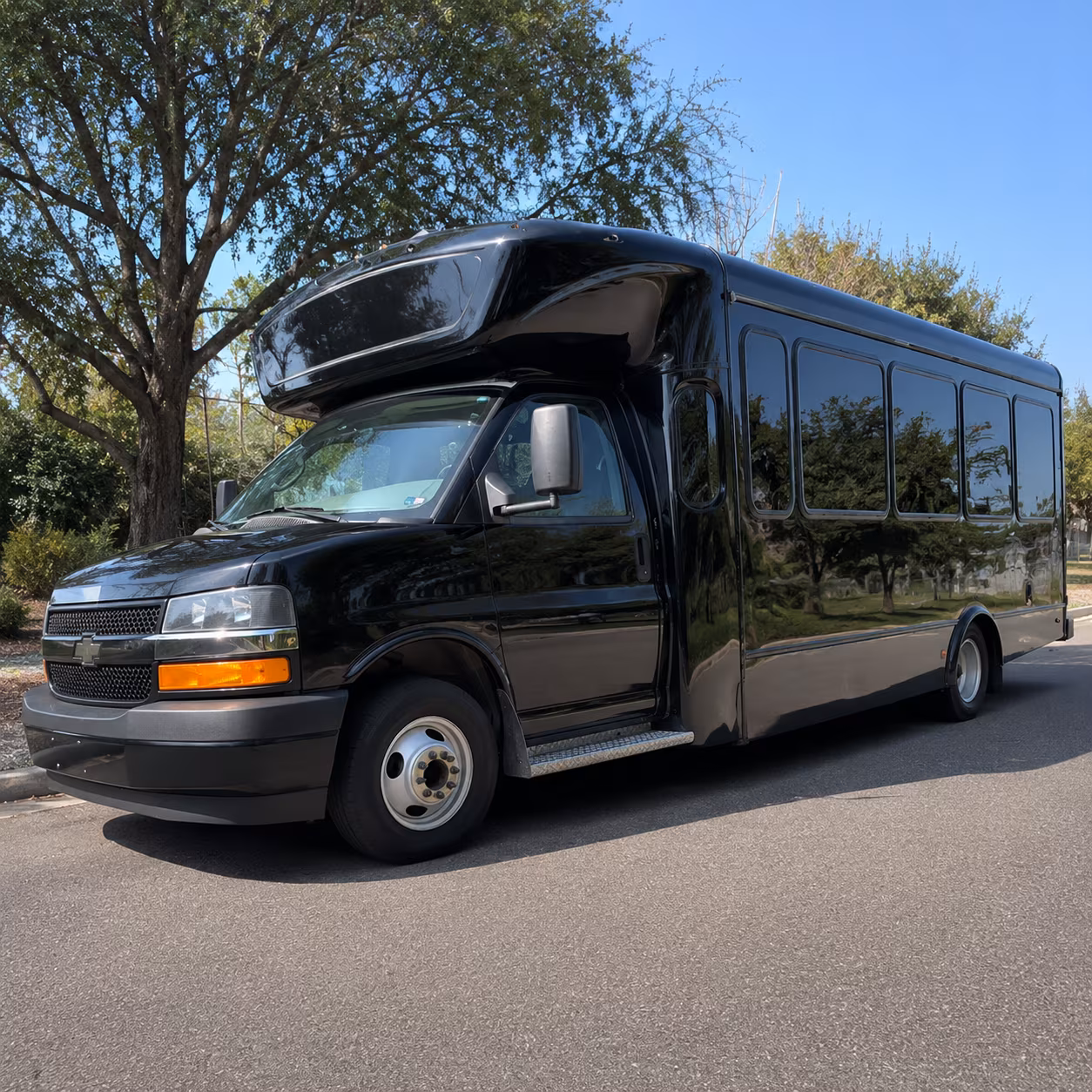 Los Angeles Prom & Homecoming Transportation onboard seating