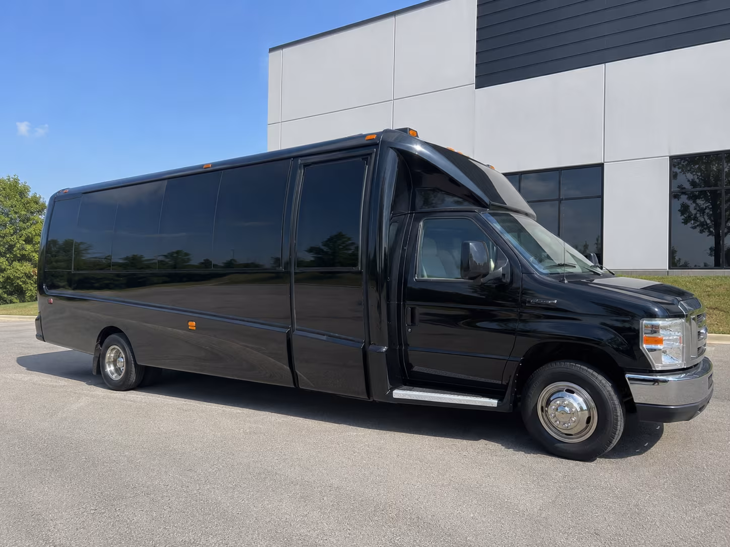Los Angeles Sporting Event Transportation party bus exterior