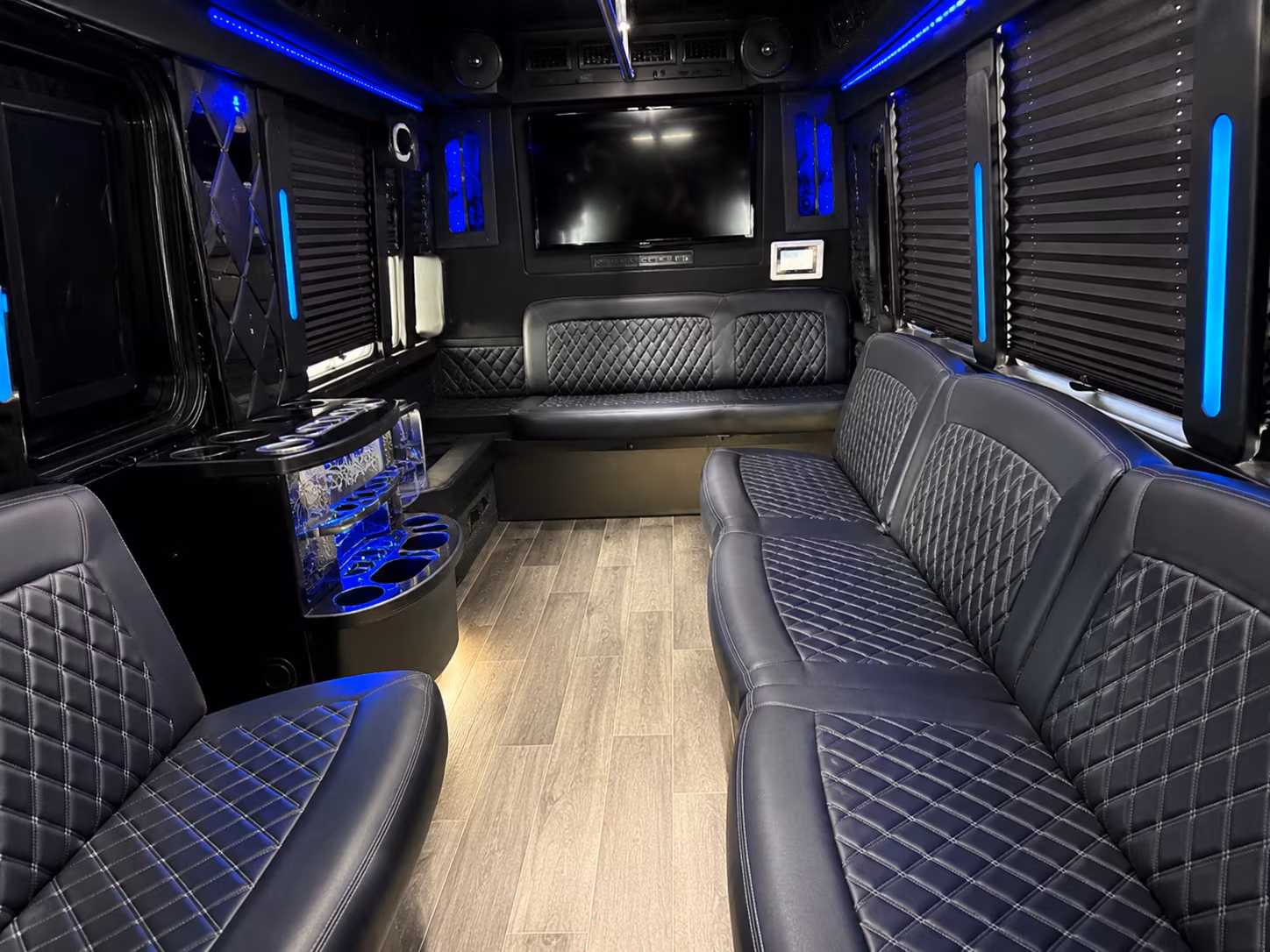 Los Angeles Winery Tour & Pub Crawl Transportation party bus exterior